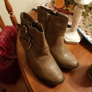 Ankle boots